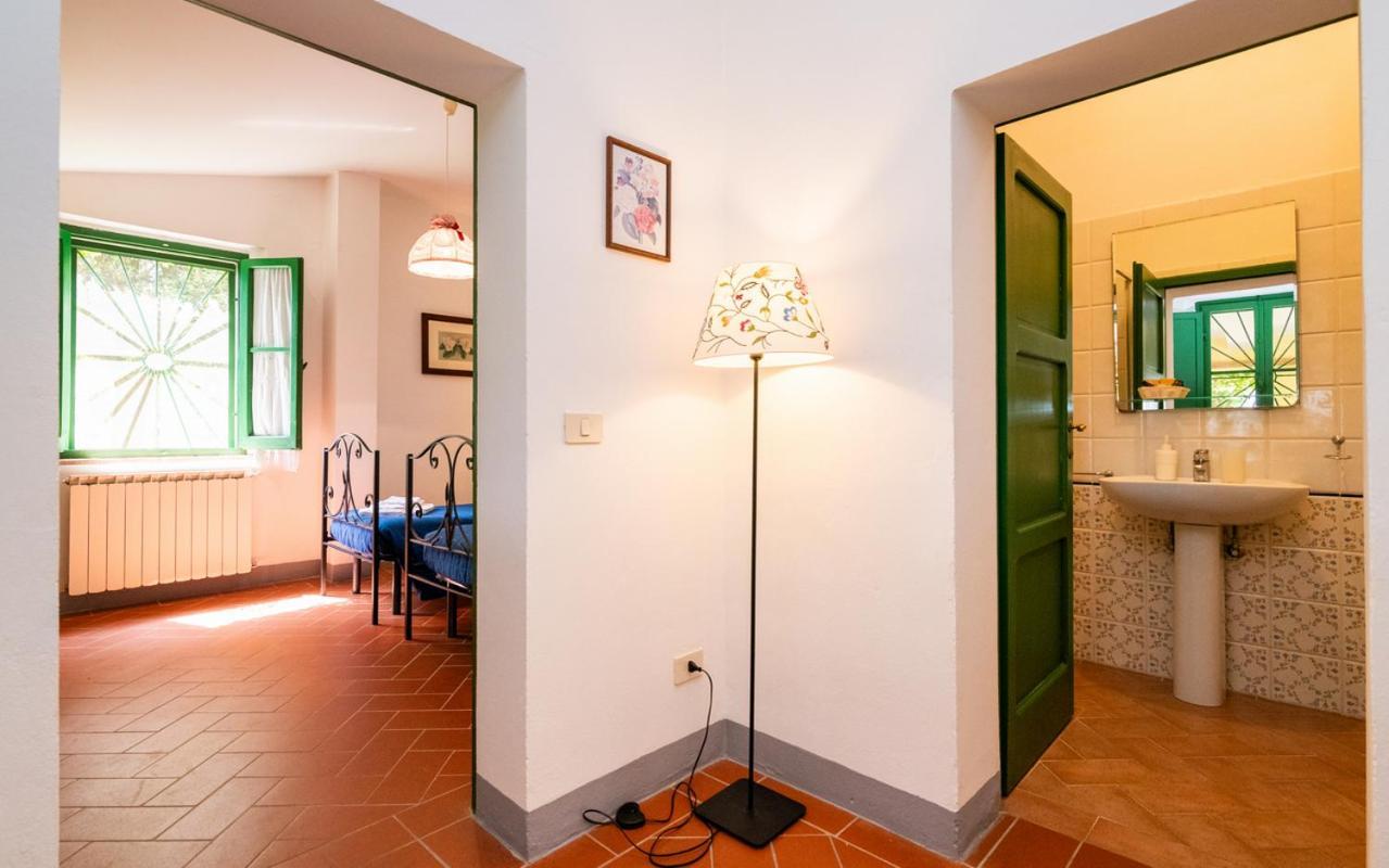 Agriturismo La Godiola Gioiella ภายนอก รูปภาพ